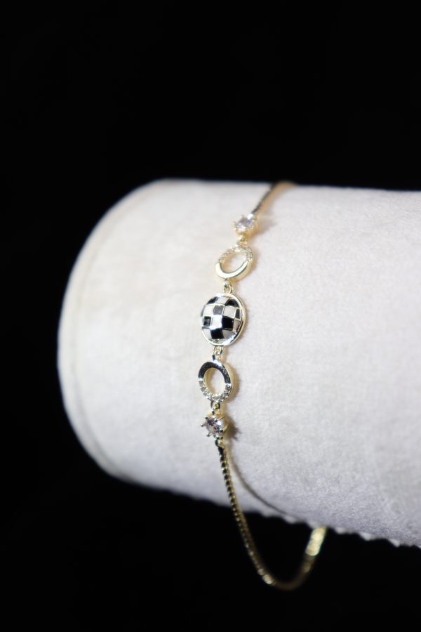 ♟️ Checkmate Chic –  شیک چکمِیت - تصویر 4