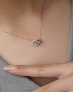 کردنبند پلاک ثابت جواهری مدل گل شیفته کد ۱۰۴۳